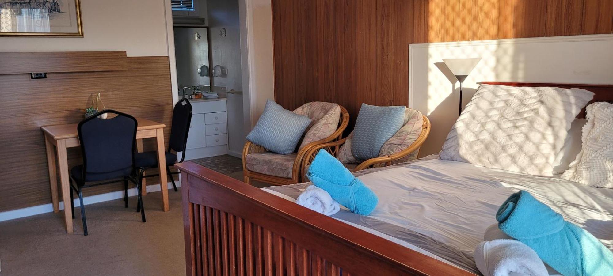 Bamboo Motor Inn Лейкс-Ентранс Екстер'єр фото